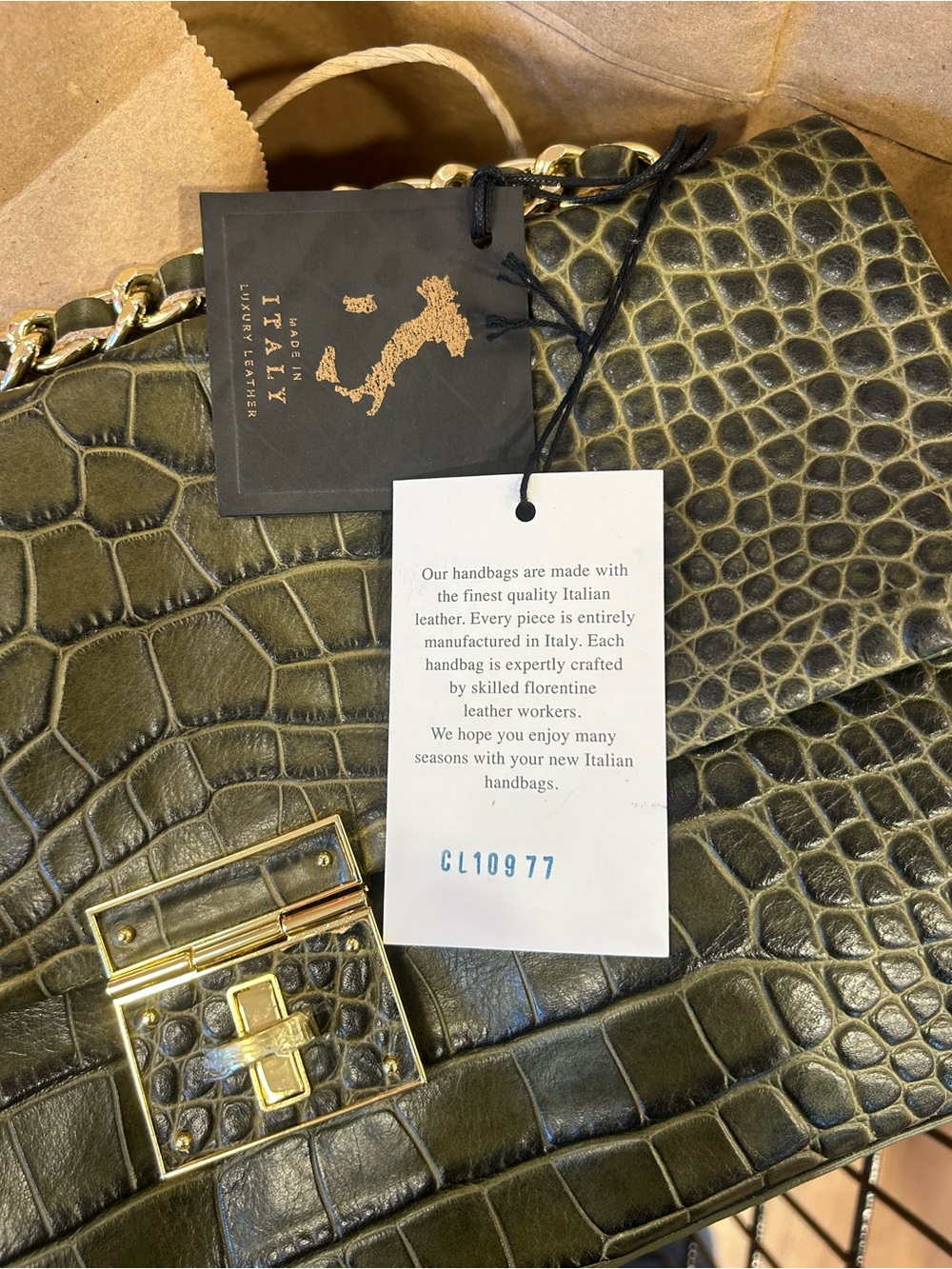 Claudia Firenze olive green shoulder bag - Picture 2 of 5